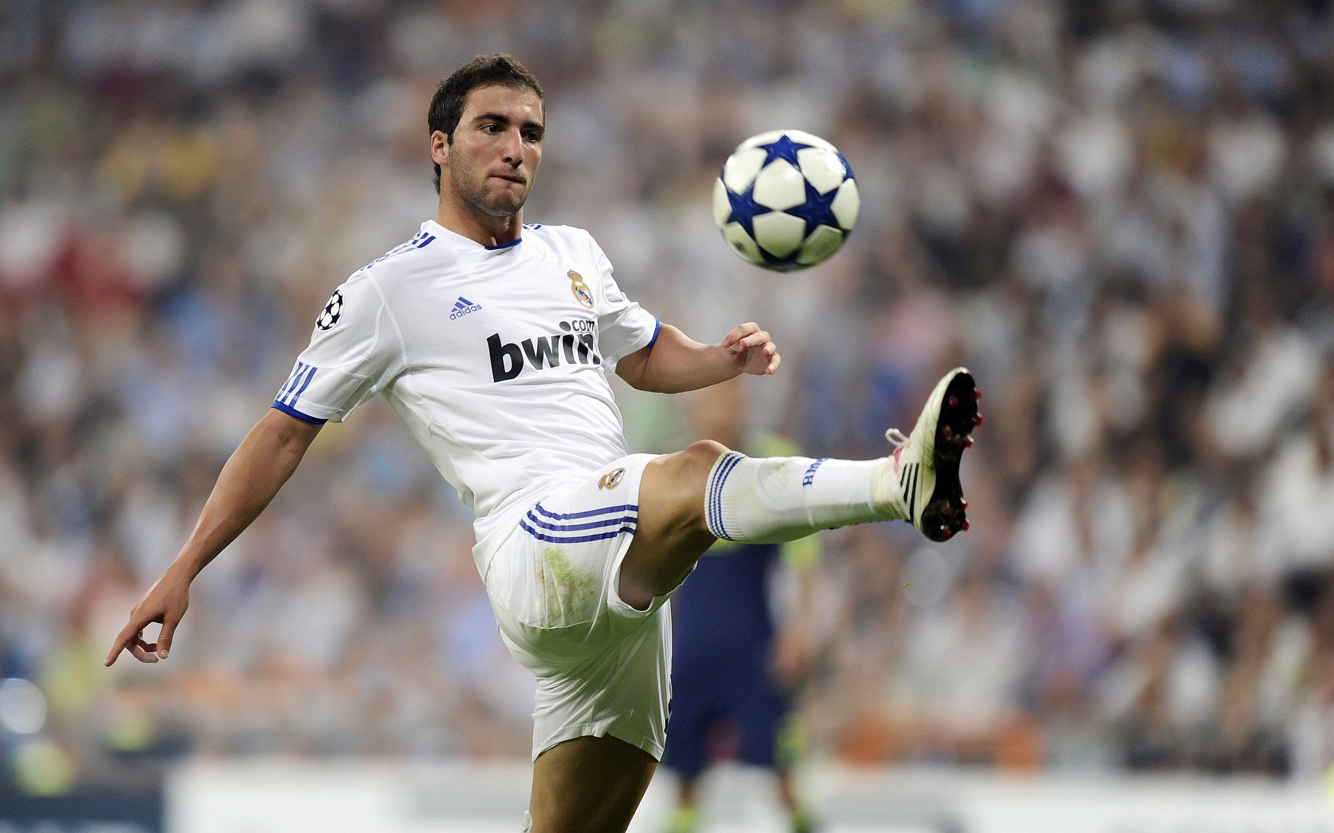 足球比赛战术复盘